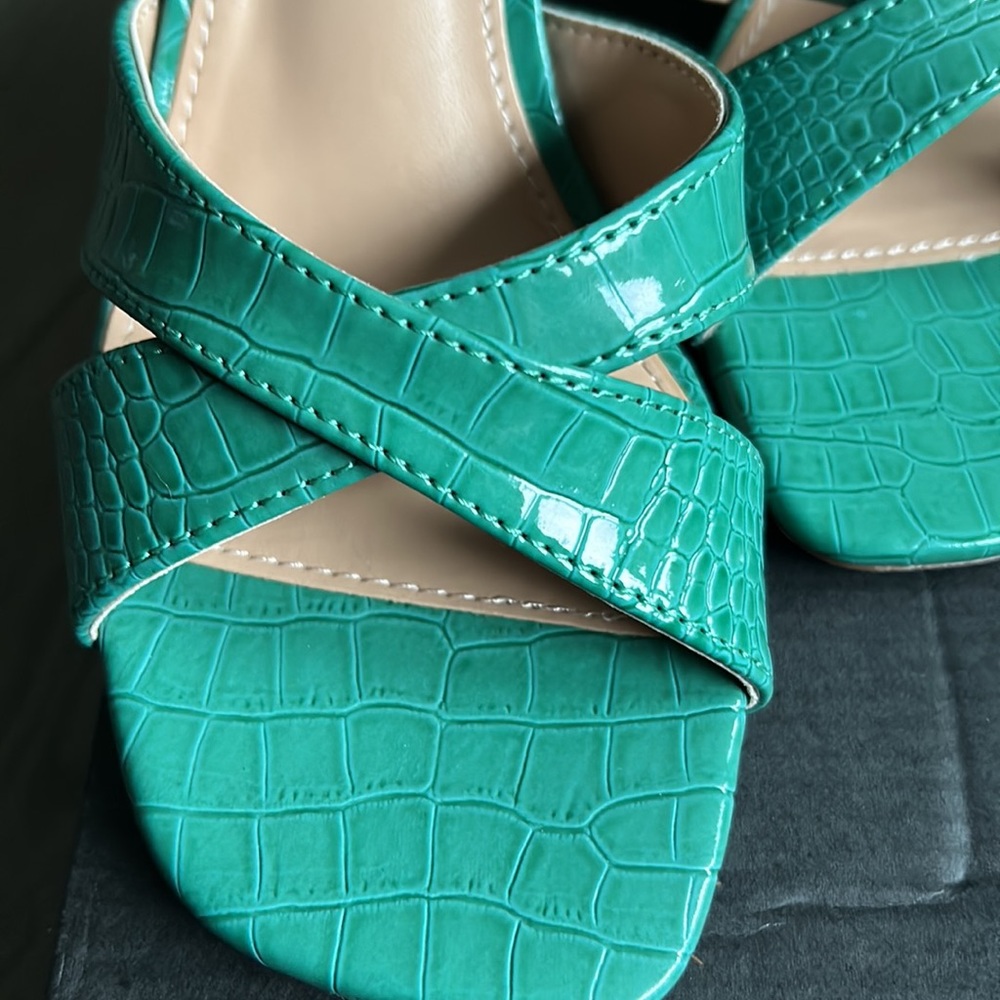 Lilia Heeled Sandal - Tropical Green - Picture 6 of 7